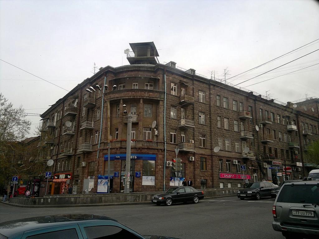 Yerevan-Sky With Terrace Buitenkant foto